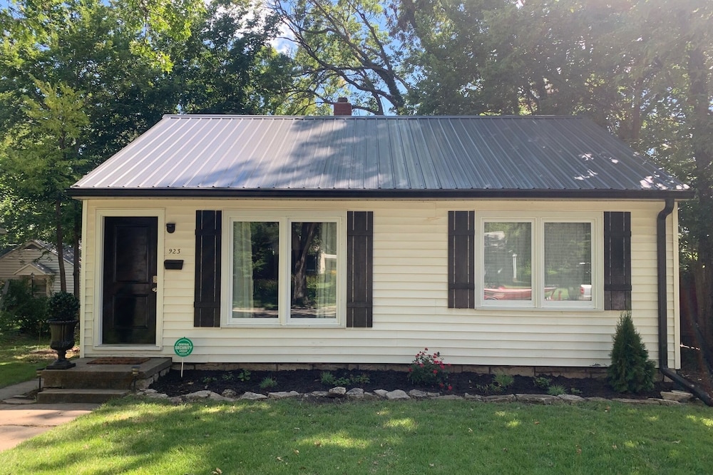 Charming bungalow centrally located in the heart of Manhattan, Kansas.