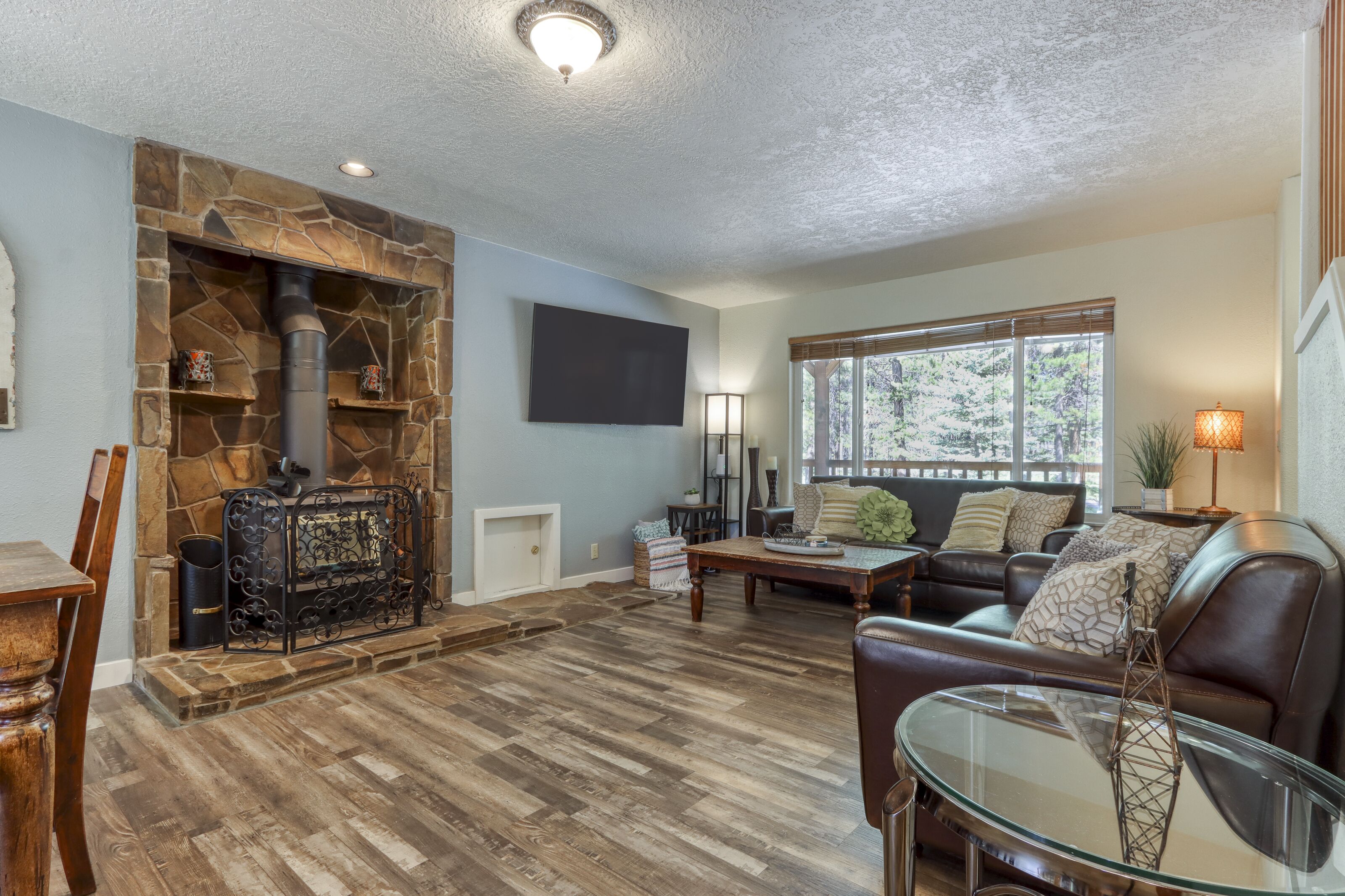 Charming home on a wooded acre.  Close to river and National  Forest!