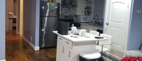 Kitchen islands