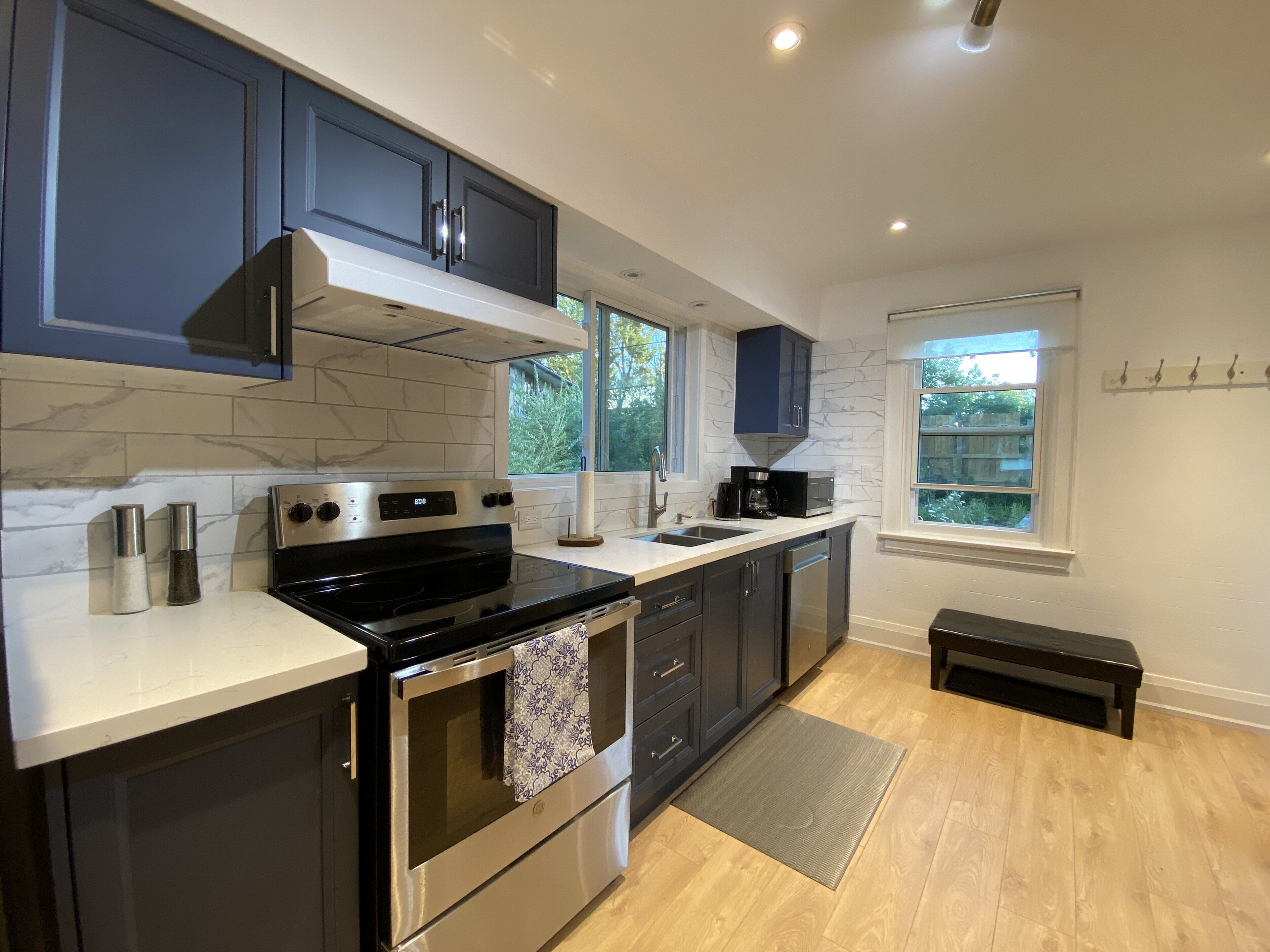 Peaceful and Family-Friendly Downtown Lake House with Private Docks