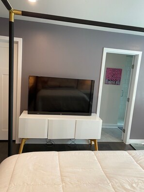 1 غرفة نوم ومكواة/لوح كي وواي فاي وملاءات أسرّة