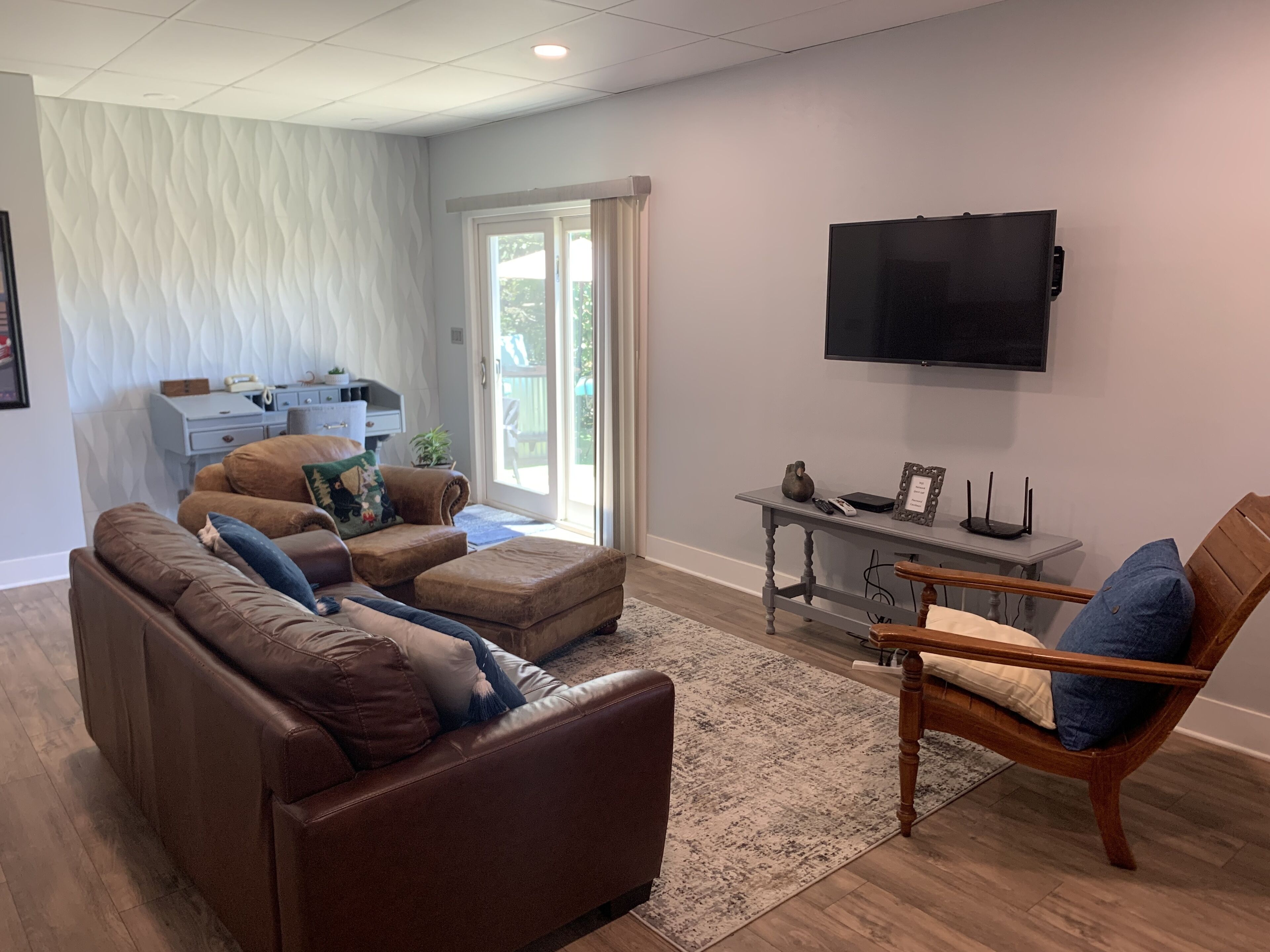 Delightful newly renovated 2 bedroom nestled within an avocado grove.