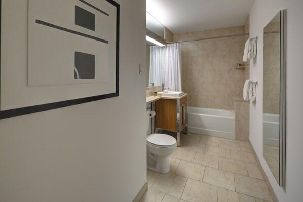 Unclassified image, 1 of 6, button