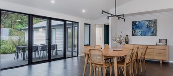 Vancouver's End by the BnB Collection
