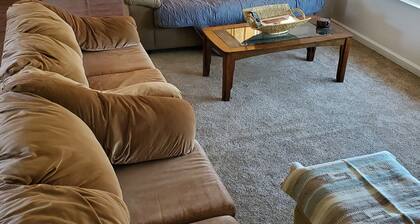 Coolwhitemtns#pets! 3br+den2ba house 2gar+rv driveway 1 acre fenced front&back