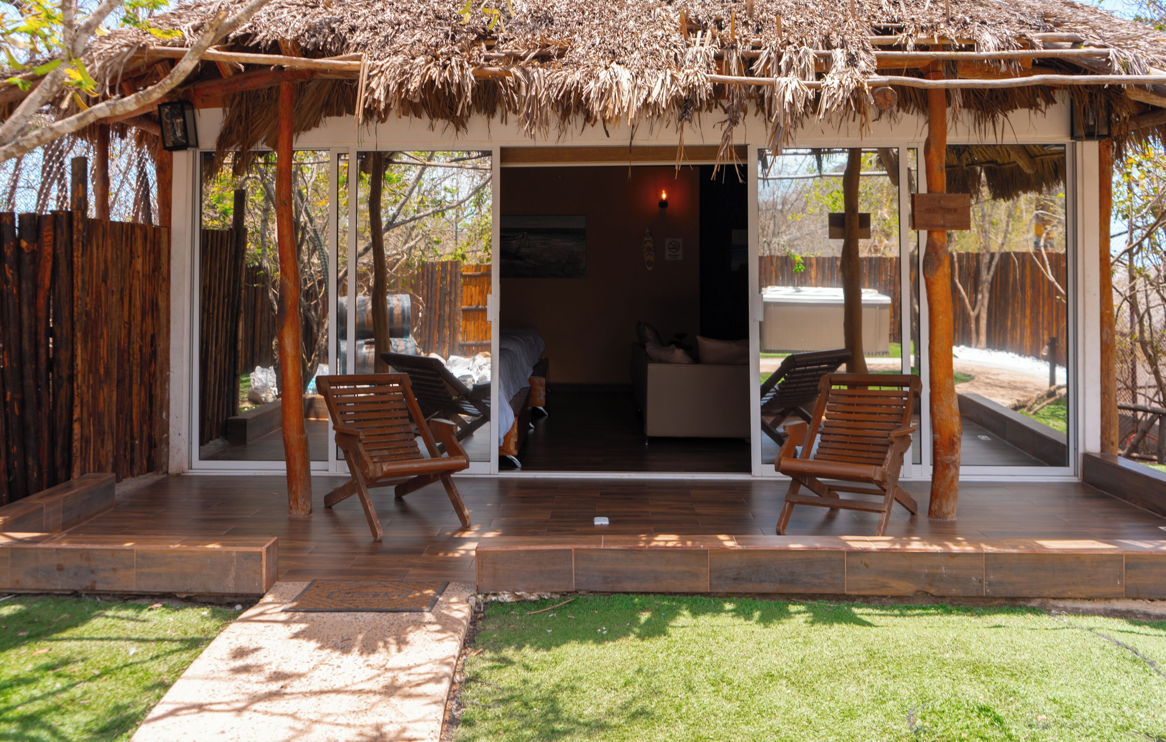 المنشأة من الخارج