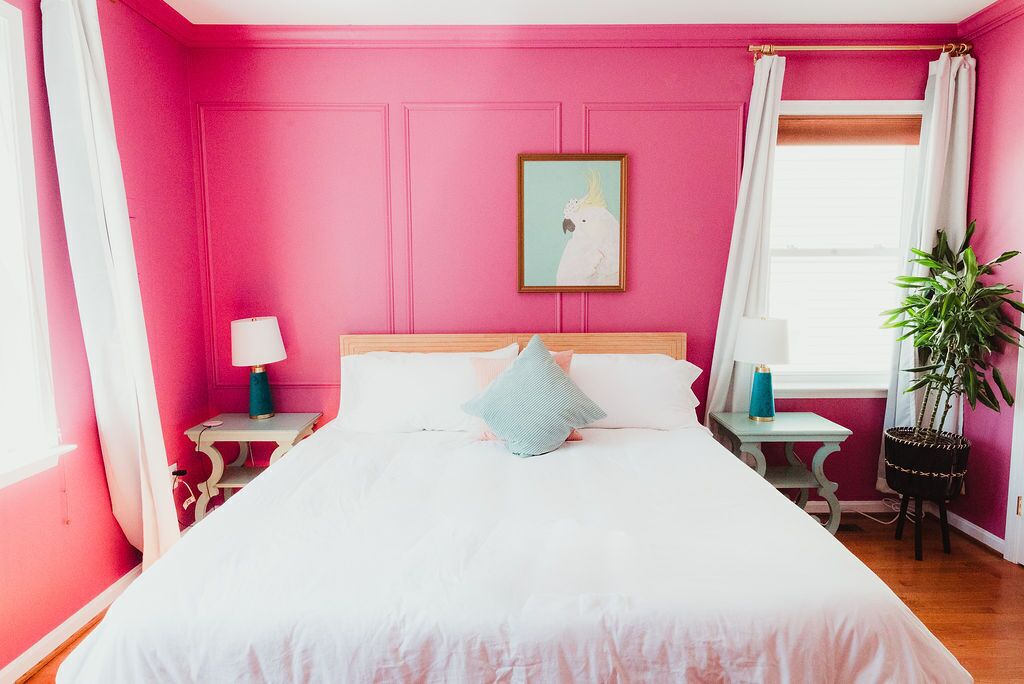 Huge Beach Bungalow w/Yard, Beach Passes, 2 King Bds near Boardwalk, Restaurants