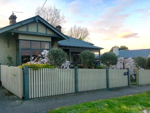 Oozing character, romantic and cosy for two.