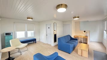 Heathwood Cottage | Living area
