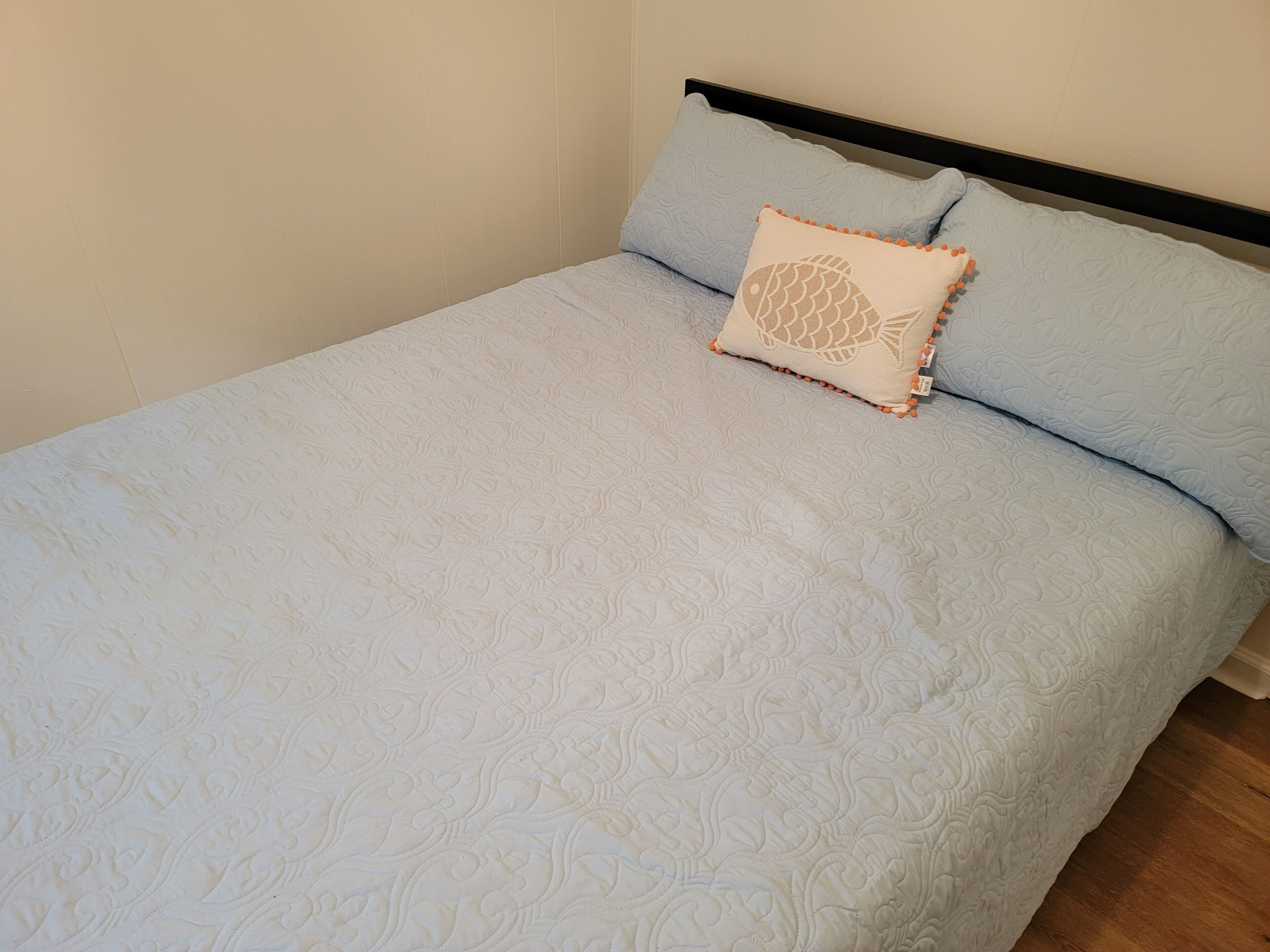 Lakeside Cottage on Lake Guntersville. AL