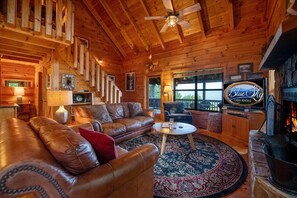 Smart TV, fireplace, DVD player