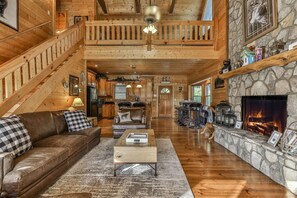 Flat-screen TV, fireplace, video games