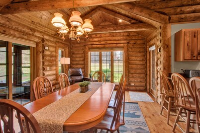 3 min → 5 Golf Courses ★ Fire Pit ★ BBQ ★ Smart TV