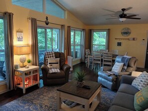 Smart TV, fireplace, DVD player, table football