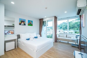 City Studio, Mountain View | In-room safe, iron/ironing board - Ozone Condo by Lofty (Karon)