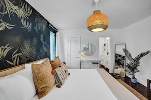 4 Schlafzimmer, Schreibtisch, Bügeleisen/Bügelbrett, WLAN