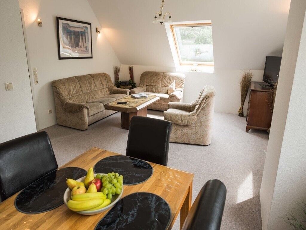 Fernseher, Stereoanlage