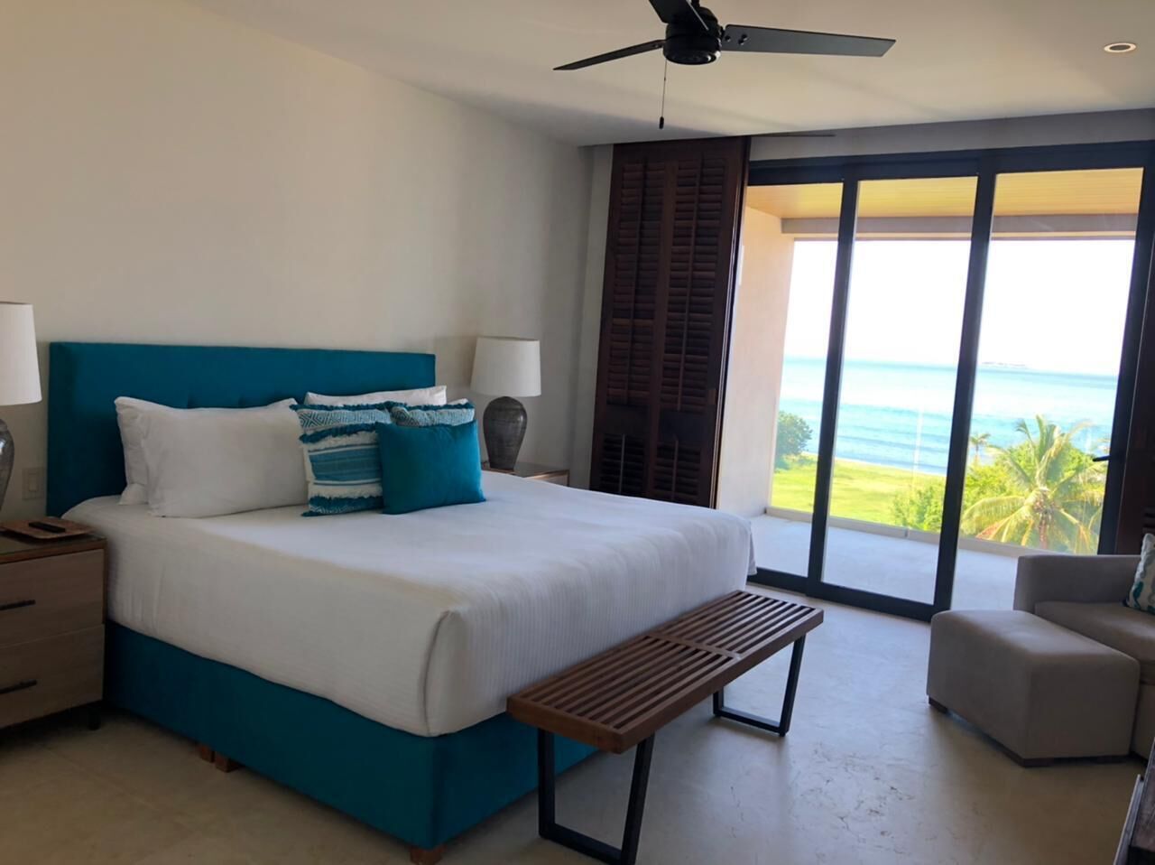 3 bedrooms, desk, iron/ironing board, travel crib