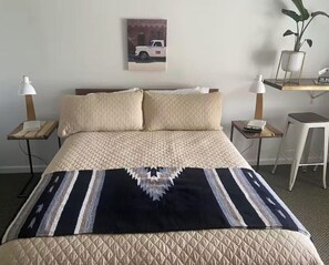 9 bedrooms, iron/ironing board, free WiFi, bed sheets - THE SUMMIT INN (Cloudcroft)