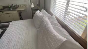9 bedrooms, iron/ironing board, WiFi (free), bed sheets