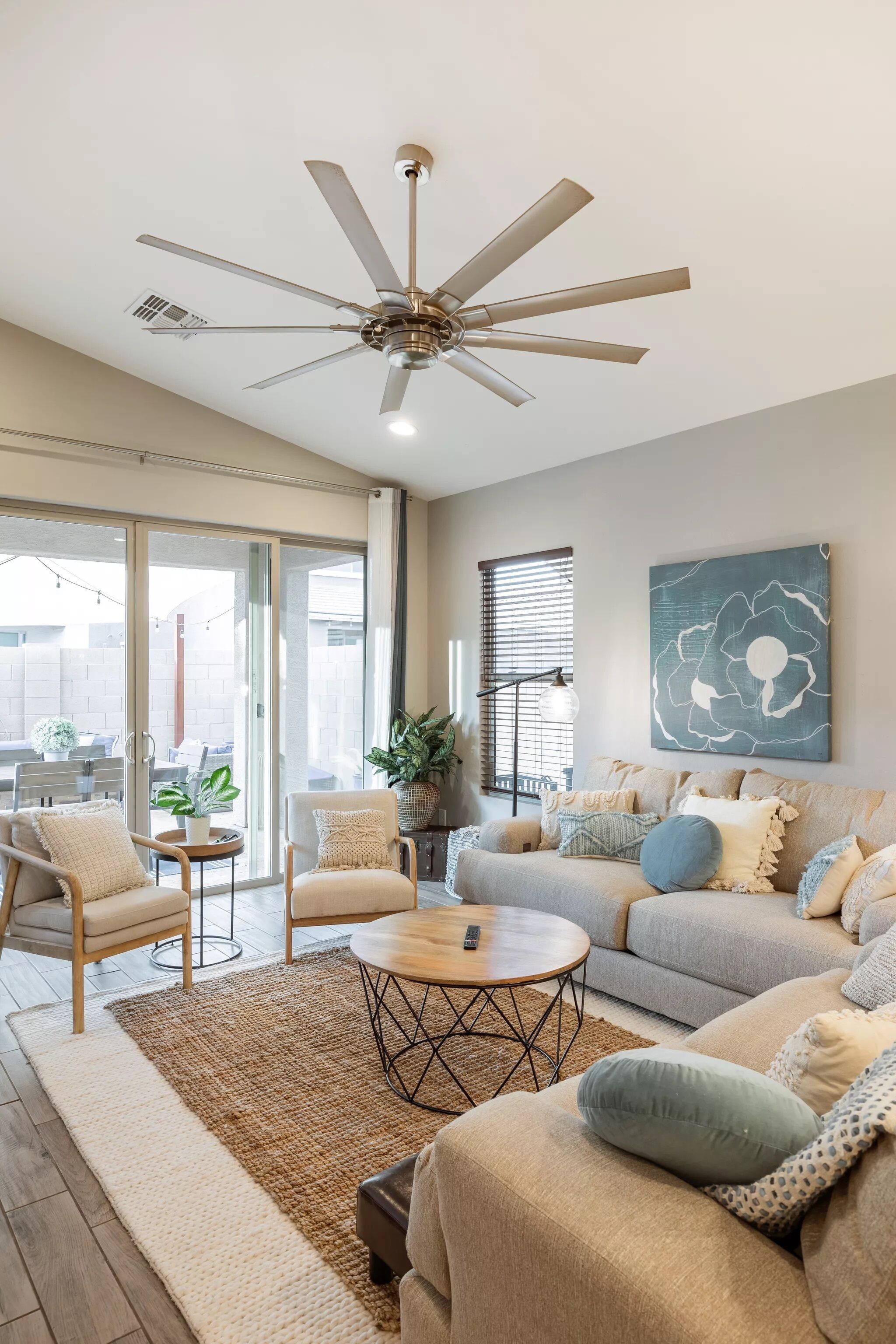 Newly listed! Beautiful modern Home with hot tub