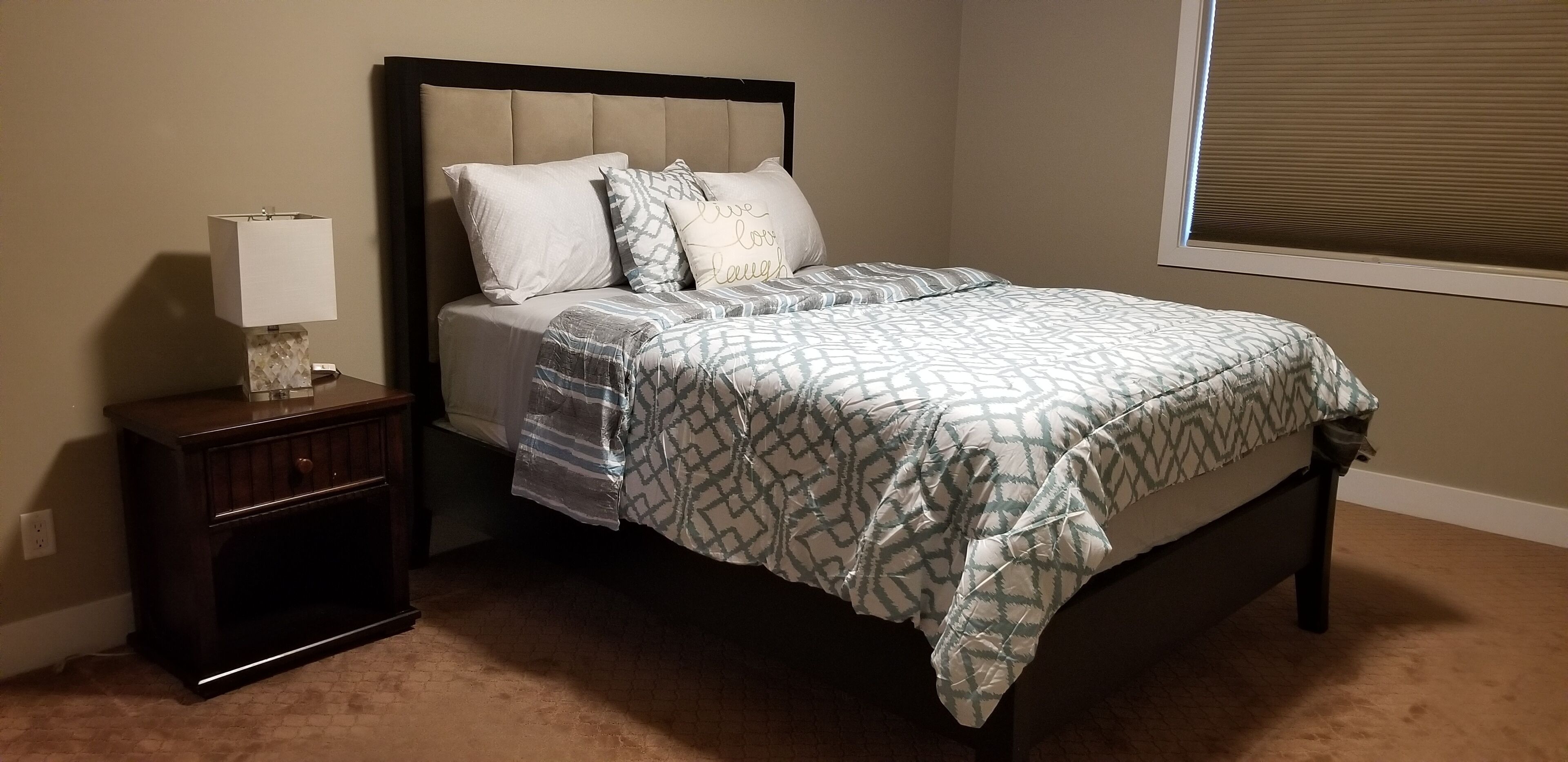 Relax peacefully in a family-friendly A'conditioned home, in a safe neighbouhood