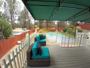 House, Private Bathroom (Jacob's Well) | Exterior - Jacob's Well (Redding)