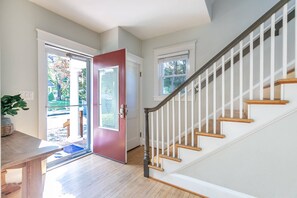 Luokittelematon kuva, 5 kautta 49, painike