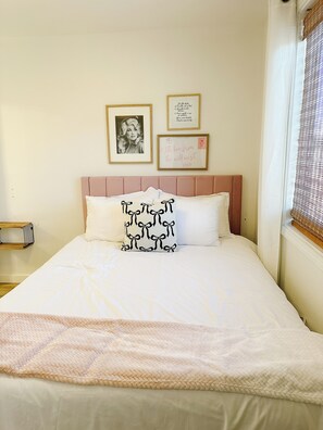 2 sovrum, strykjärn/strykbräda, gratis wi-fi och sängkläder