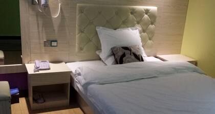 Danxia Holiday Hotel