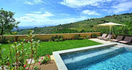Casa Lionardo - House with private pool