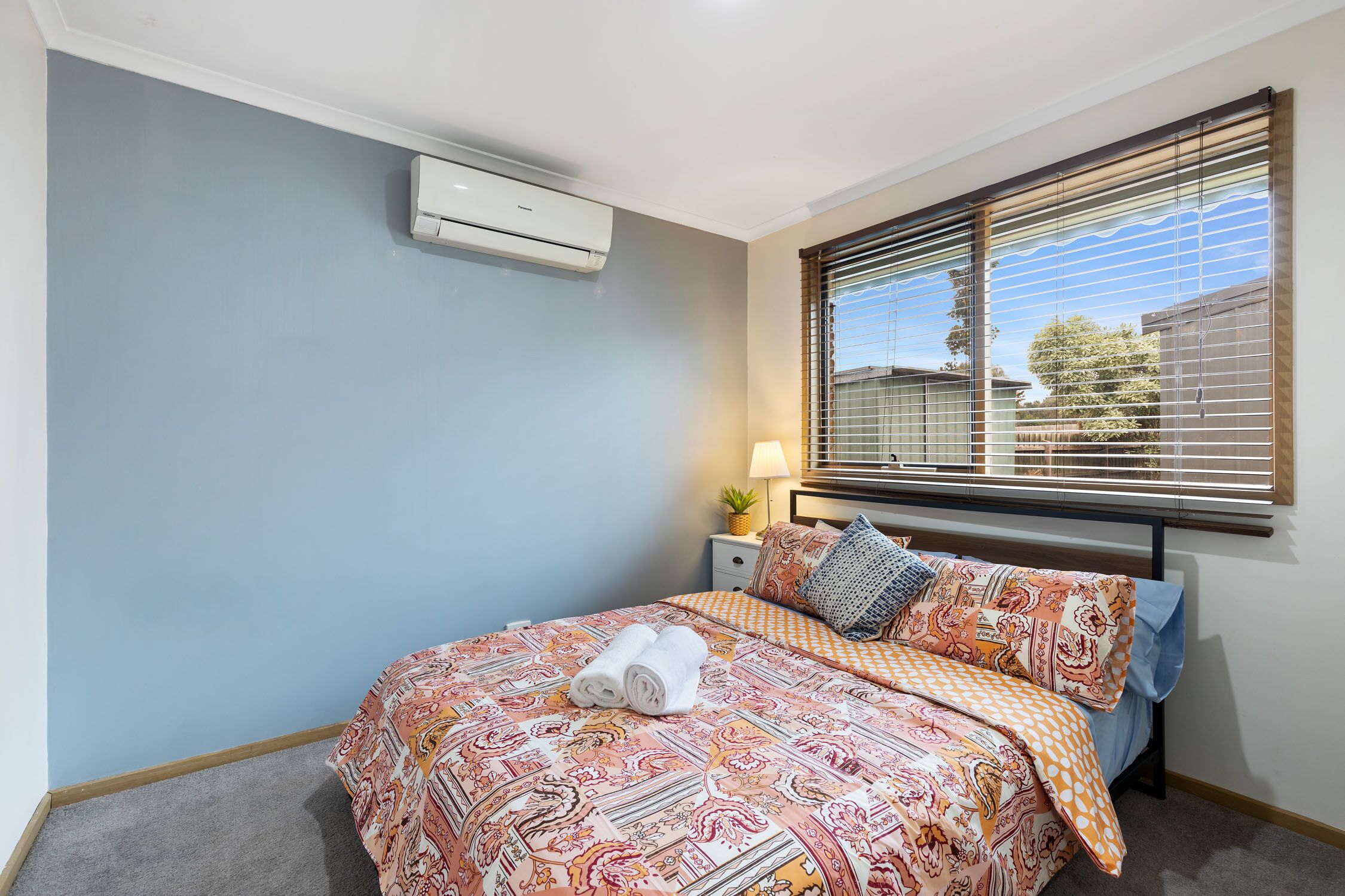 3 bedrooms, desk, iron/ironing board, travel cot