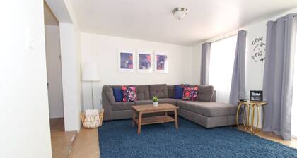 Fenced with Private Park / Central / 3 BR 2 BA