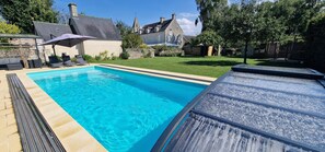 Piscine extérieure, piscine chauffée