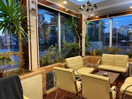 32-inch LCD TV with satellite channels, TV