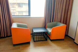 Room - Huilong Hotel (Sihui)