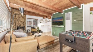 Cabin, 2 Bedrooms | Living room - Ever Serene Cabin (Sugarloaf)