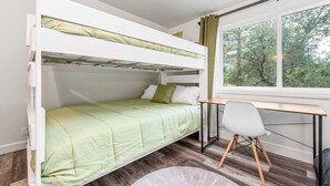 Cabin, 2 Bedrooms - Ever Serene Cabin (Sugarloaf)