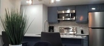 Eastside 3 bed 2 bath, King en suite & fast Wifi