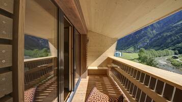 Exclusive Double Room | Balcony