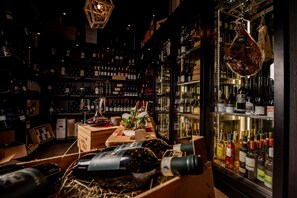 2 Restaurants, Abendessen, italienische Küche