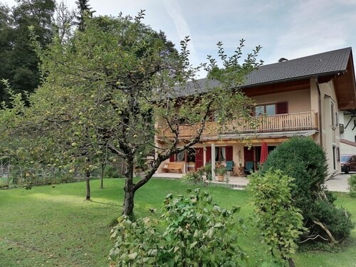 Apartment 75 m², 2 bedrooms, balcony, WLAN, max 5 pers.