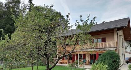 Apartment 75 m², 2 bedrooms, balcony, WLAN, max 5 pers.