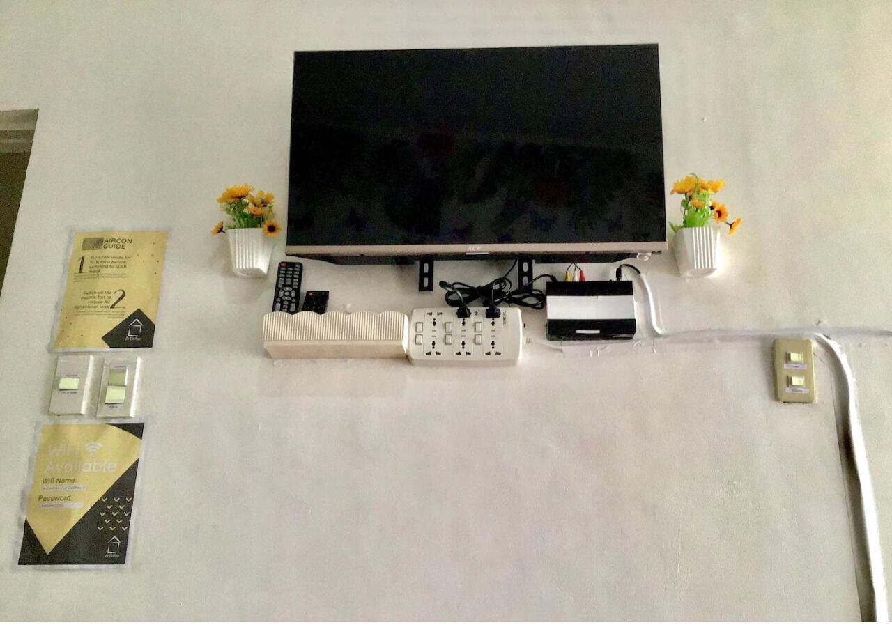 8 minutes away from Enchanted Kingdom good for 2-6 pax with Netflix and UnliWIFI