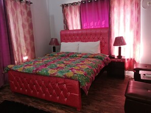 Laptop workspace, free WiFi - Rio Inn West (Mekhtar)