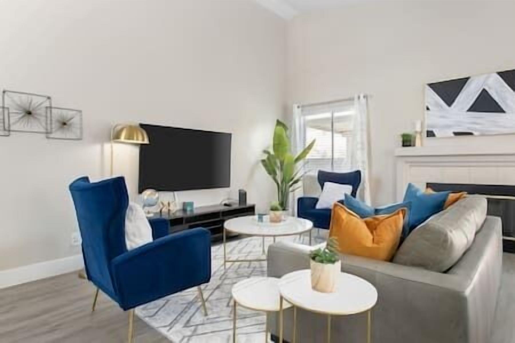 ❤️Chic 3BR Vegas Getaway w/ Pool Table and Hot Tub