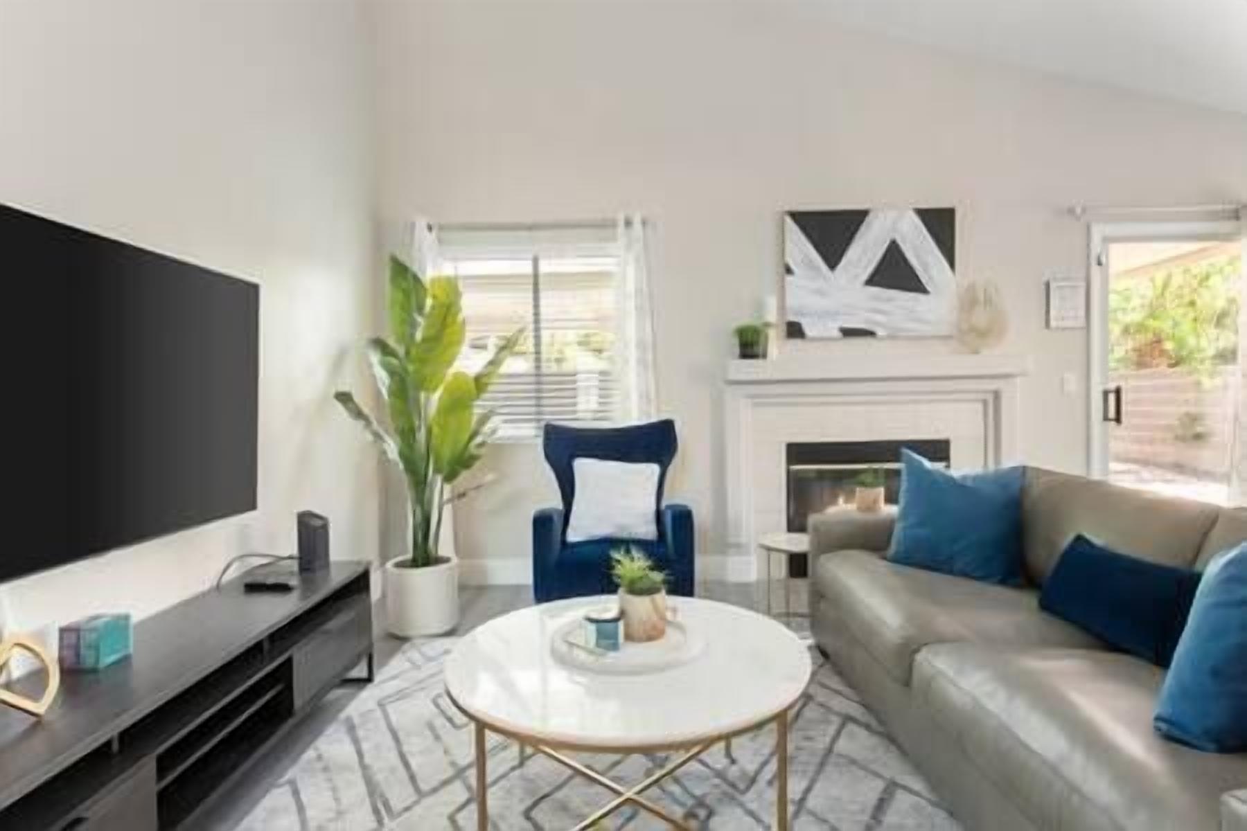 ❤️Chic 3BR Vegas Getaway w/ Pool Table and Hot Tub