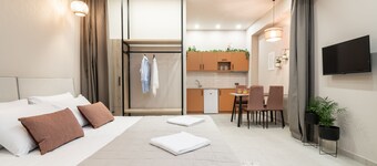 Bella Vacanza Studios