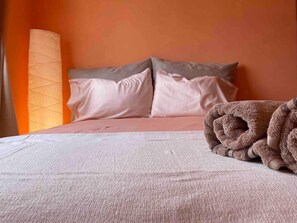 Appartement, Plusieurs lits | 3 chambres, accès au Wi-Fi (inclus), literie fournie
