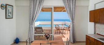 Stegna Sunrise Suite With Private Pool & sea View